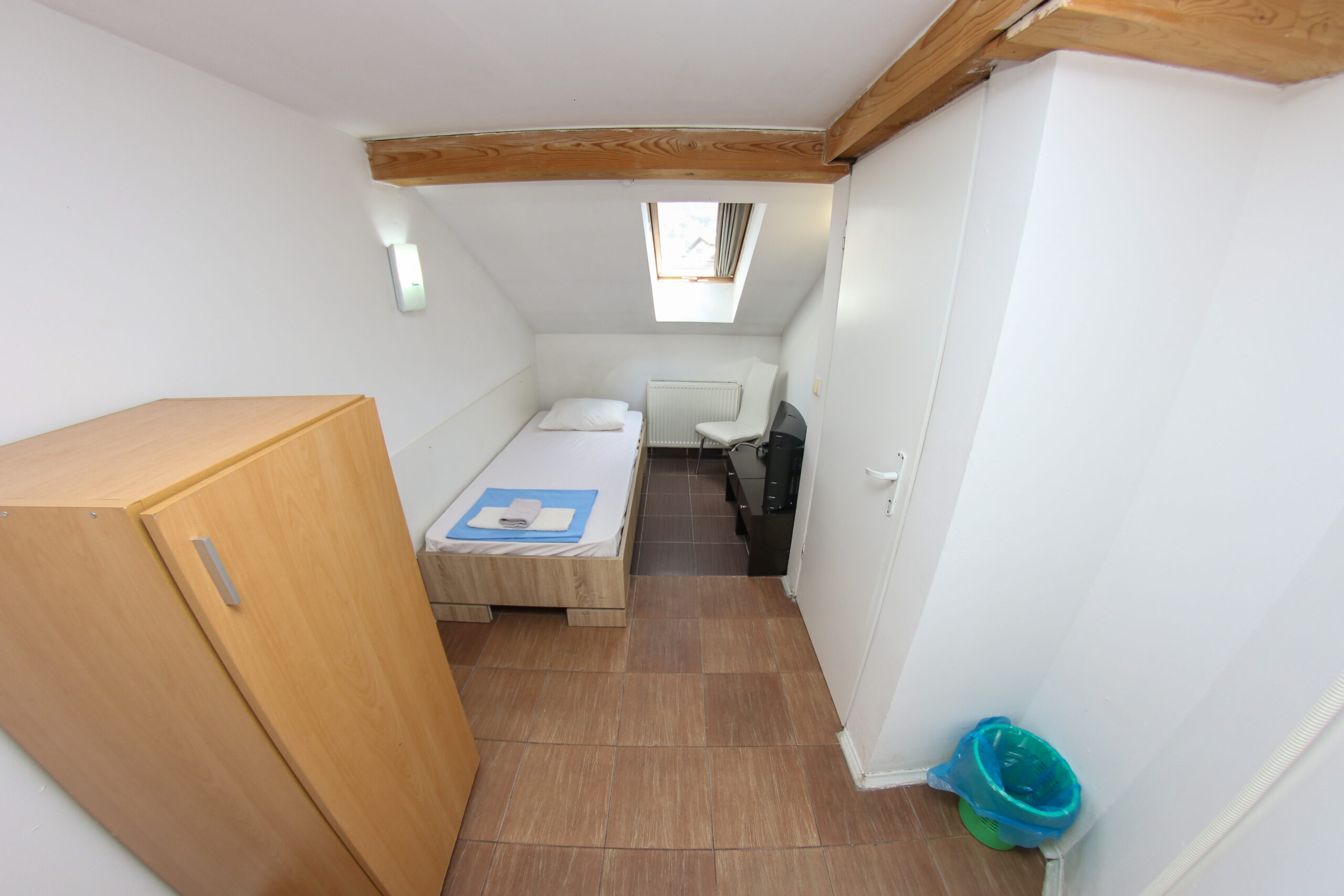 Single room – Hotel Hayat (2)