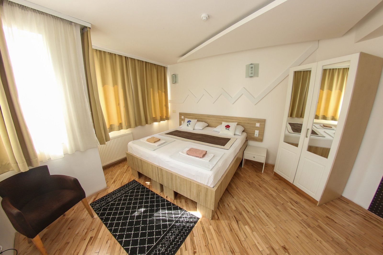 Double room – Hotel Hayat (1)