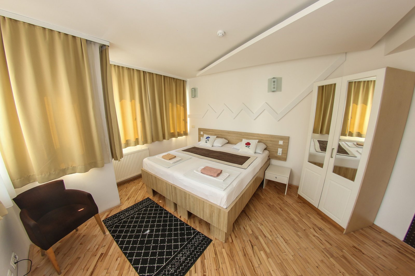 Double room – Hotel Hayat (6)