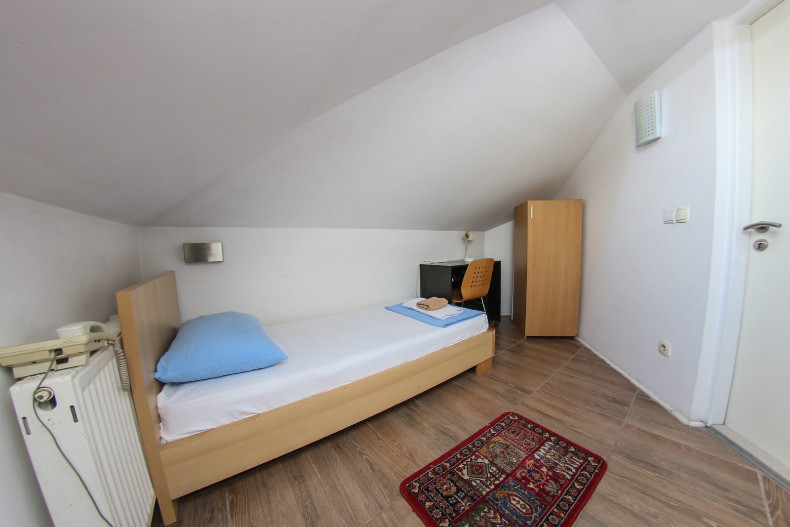 Single room – Hotel Hayat (1)